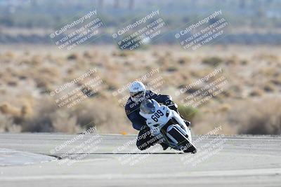 media/Dec-07-2025-CVMA (Sun) [[3e7d2de5dc]]/Race 12- Formula 40 MW and LW/